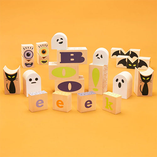 Halloween block set with cats, bats, ghosts and more.